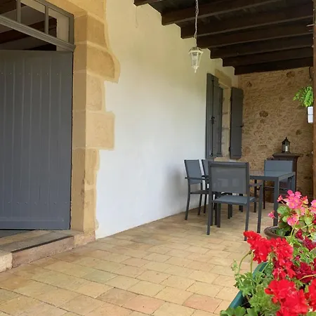 Au Coin Des Arbres - Noyer Biron (Dordogne)